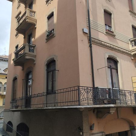 Apartment Stazione Bérgamo Exterior foto